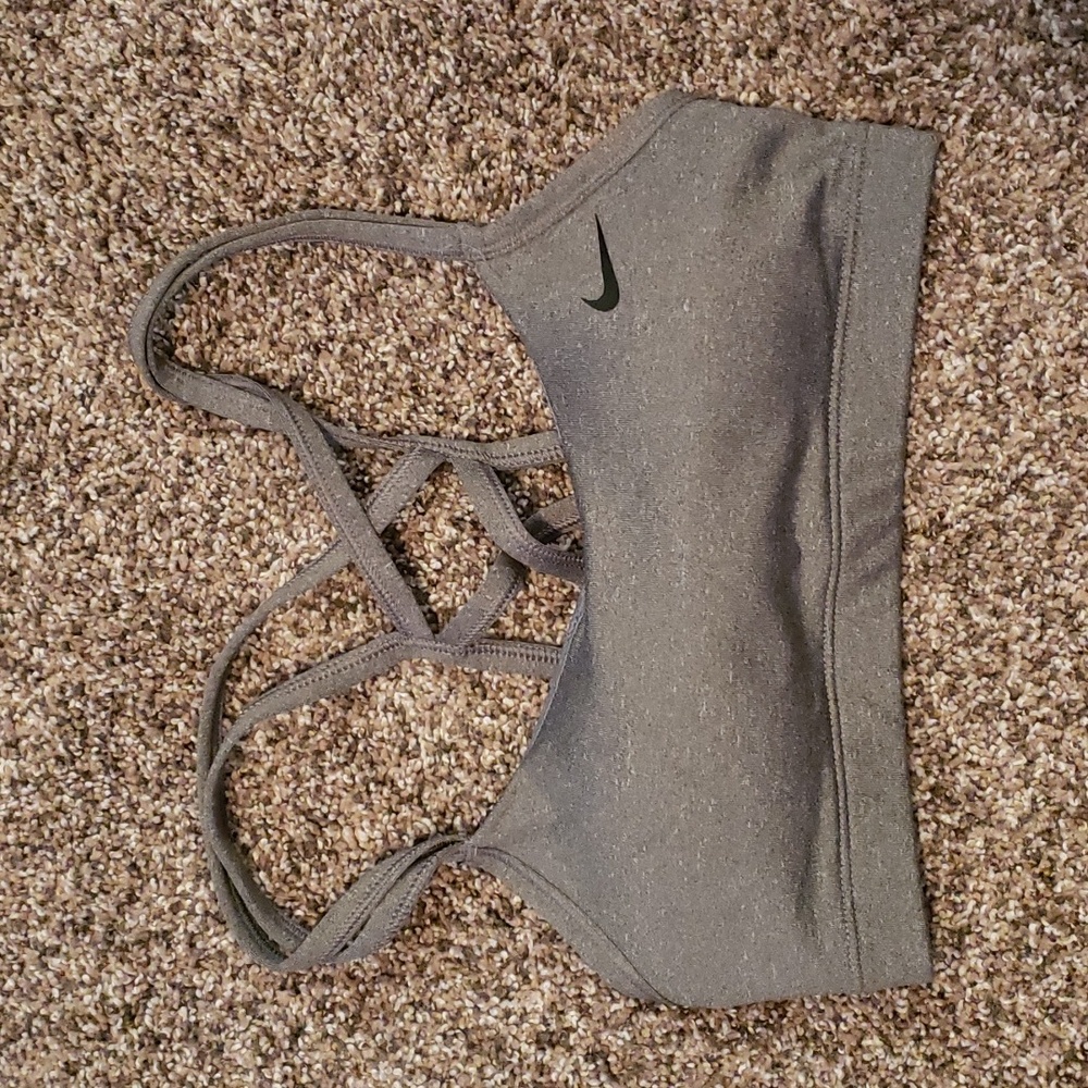Nike racer back sports bra
